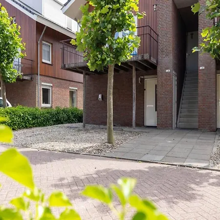 Apartment With Jetty Near Amsterdam