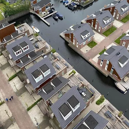 Apartment With Jetty Near Amsterdam *