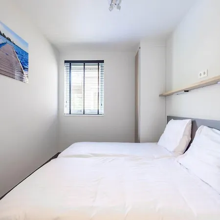 Apartment With Jetty Near Amsterdam